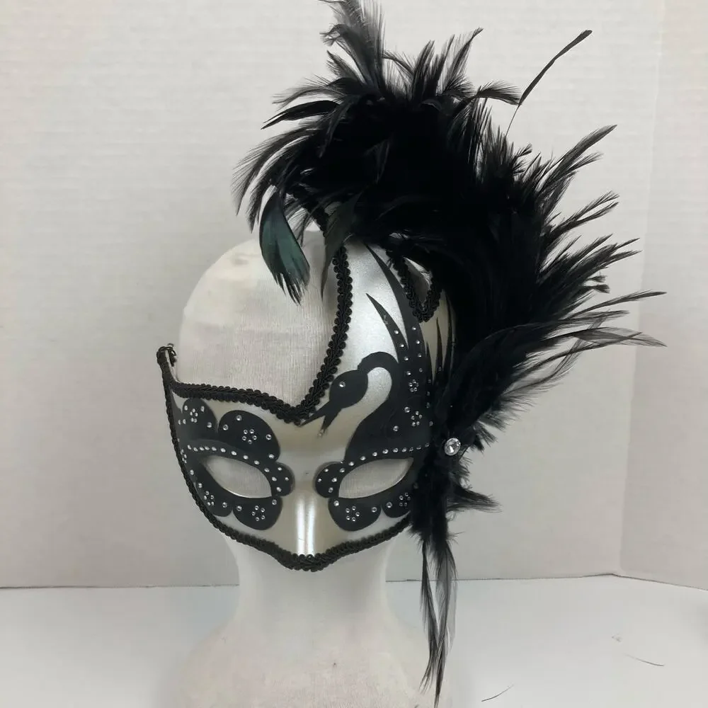 Venetian Mardi Gras Masquerade Masks Textured Lace Feathers Gems Swan Lot of 4